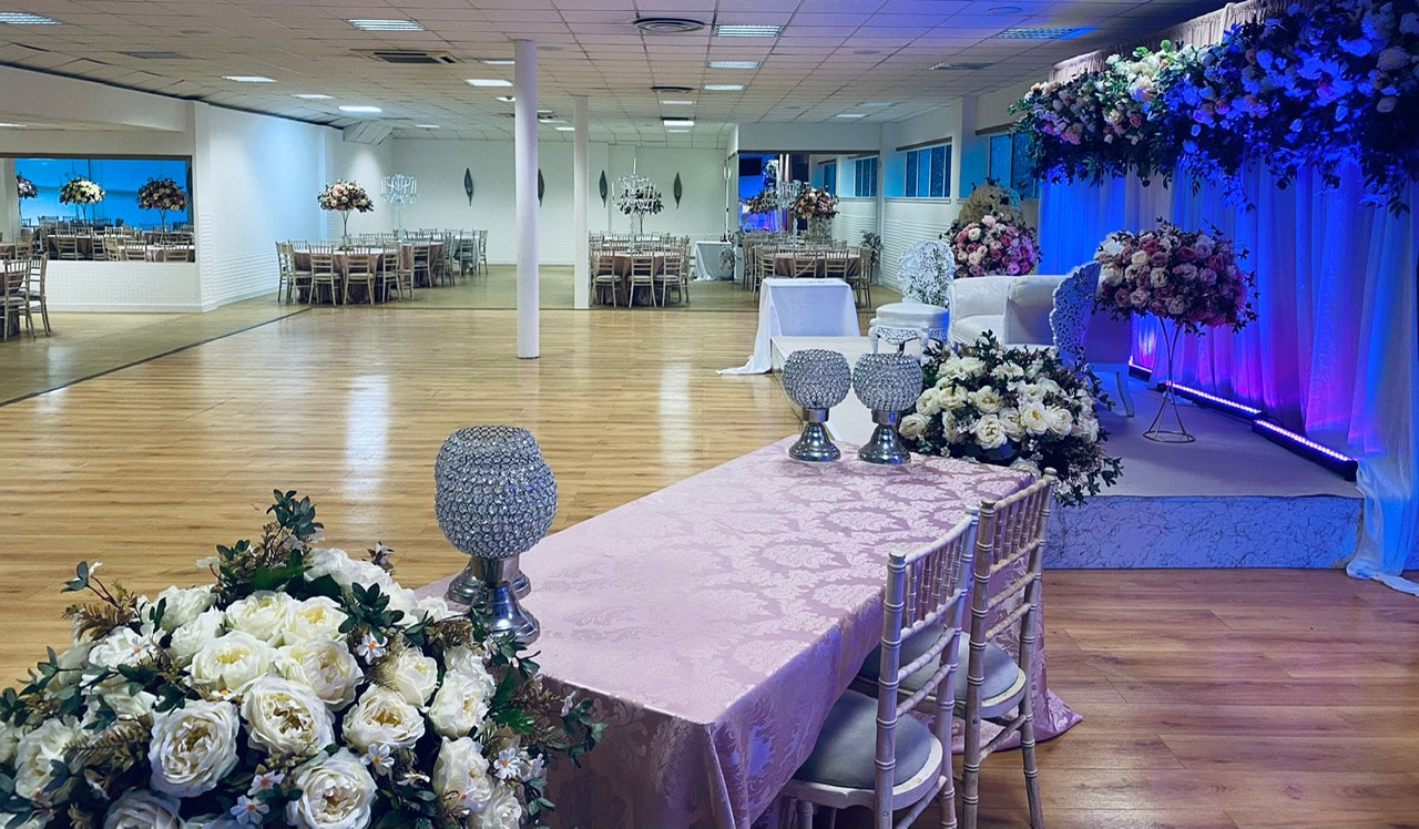 sweetheart table toptable Eternity Hall Peter May Centre Wedding Walima Nikkah Mehndi Halal Catering event